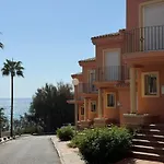 House Bermuda *